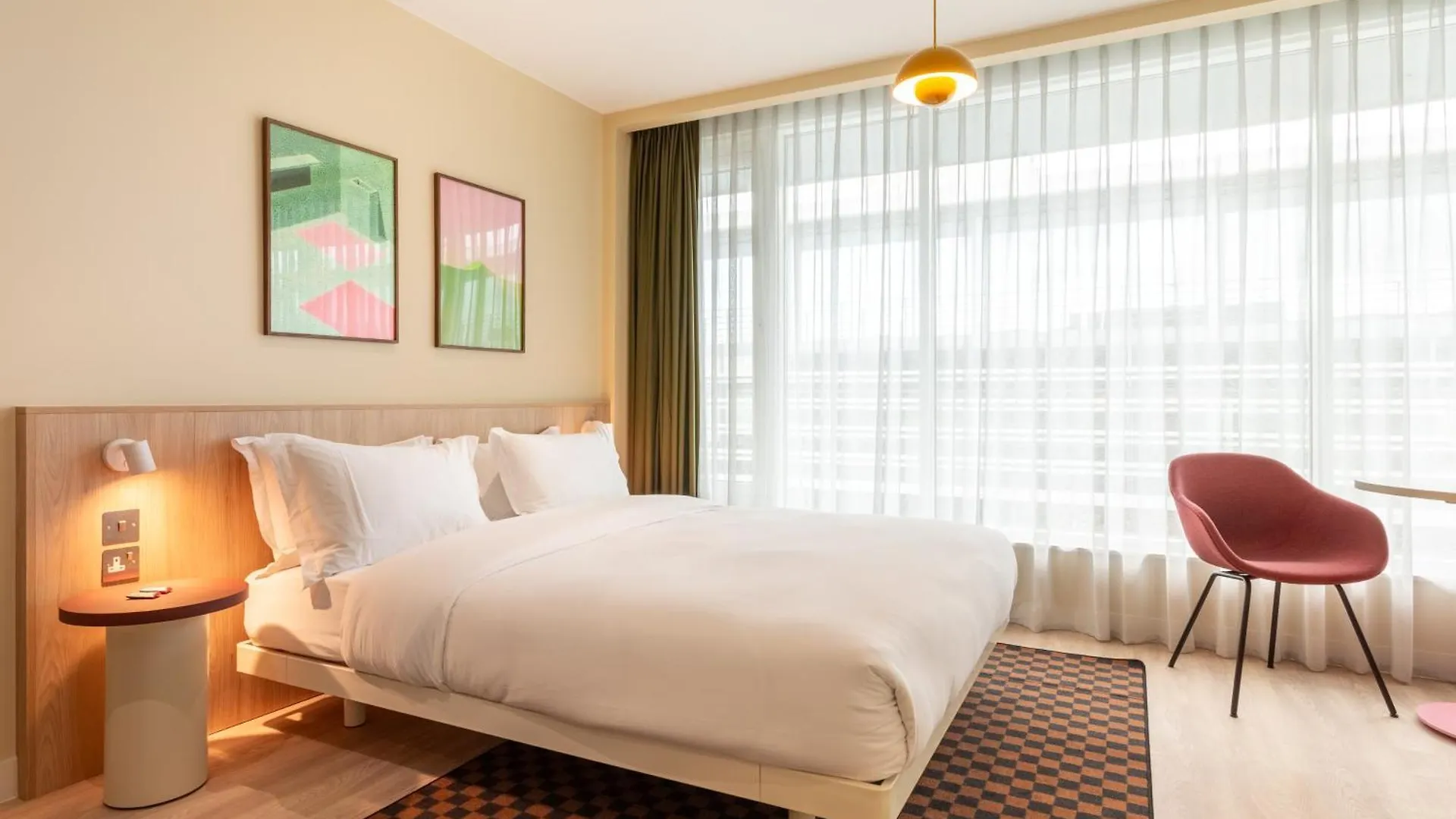 Numa Brighton Pavilion 4*,  בריטניה