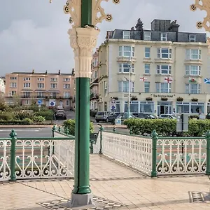 Hotel The